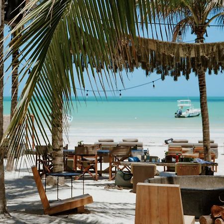 Casa Las Tortugas Petit Beach Hotel & Spa Остров Холбокс Экстерьер фото